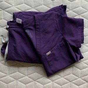 Figs brand scrubs set